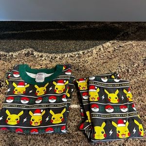 Best Pajamas Ever! Pokémon Pikachu Santa long-sleeve PJs Hanna Andersson size6-7